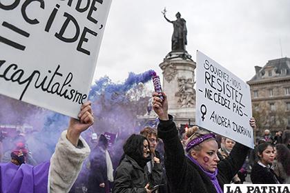 La manifestación en París fue para condenar la violencia contra las mujeres /elmundo.uecdn.es
