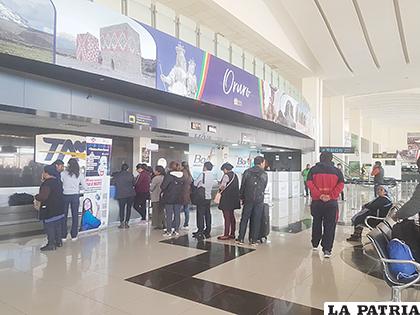 Afluencia de pasajeros incrementó en más del 100 % en el aeropuerto /LA PATRIA