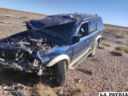 El conductor de este vehículo se dio a la fuga tras el vuelco de campana /Tránsito