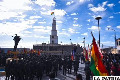 Este acto tiene el fin de realzar el fervor cívico /LA PATRIA