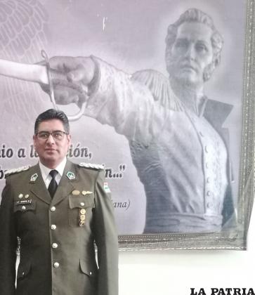 El nuevo comandante Departamental en instalaciones de la Academia Nacional de Policías /LA PATRIA