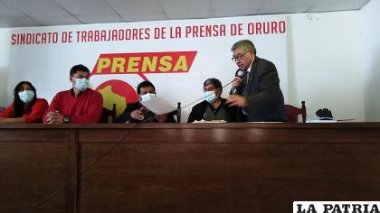 Periodistas repudian la intención de dejar a Oruro sin fútbol /LA PATRIA