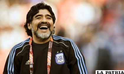 Como entrenador no tuvo mucho éxito, pero llevó al seleccionado argentino al Mundial de Sudáfrica 2010
