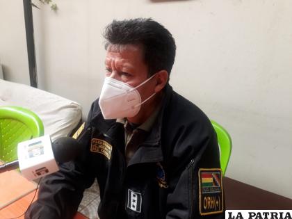 El coronel Mercado dio detalles del trabajo que realiza la Interpol Oruro /LA PATRIA