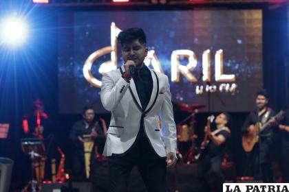 Daryl Muñoz en el escenario