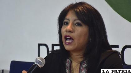 Defensora del Pueblo, Nadia Cruz /Opinión