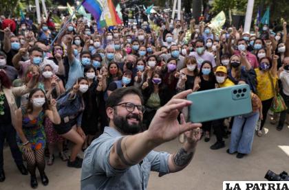 El candidato presidencial chileno Gabriel Boric /AP Foto /Esteban Felix