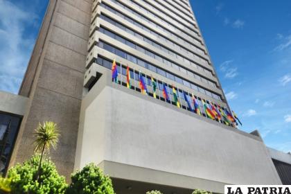 El Banco Central de Bolivia, debe canalizar recursos para impulsar el crecimiento del sector productivo nacional 