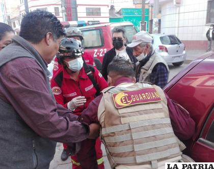 El motociclista fue evacuado hasta un centro médico /LA PATRIA