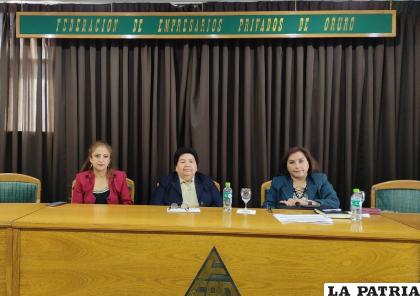 Presentación del programa de capacitación flexible /LA PATRIA