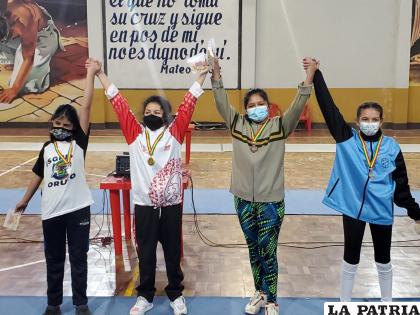 El certamen continuará este sábado y finalizará el domingo en el colegio Reekie /LA PATRIA