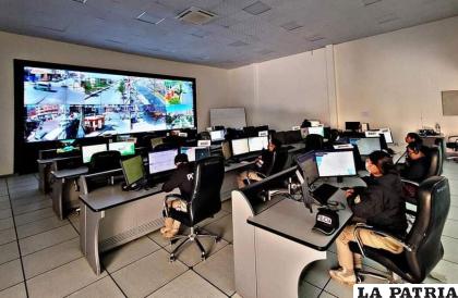 Instalaciones del Bol-110 /Comando de la Policía