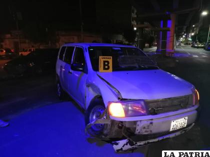 Ambos vehículos quedaron con daños materiales /Cortesía