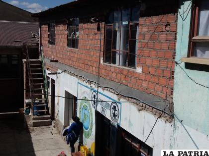Este Centro pasa clases en ambientes prestados por Comibol /LA PATRIA archivo
