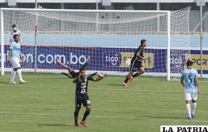 Real Santa Cruz se puso en ventaja con gol de Carlos Saucedo /APG