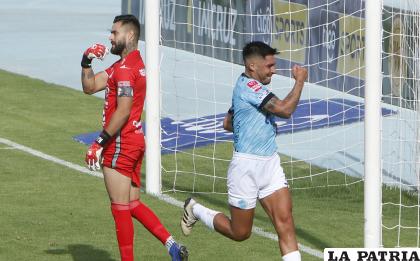 Iván Huayhuata de penal abrió la senda de la victoria de Aurora /APG