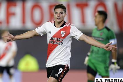‘Póker’ de Julián Álvarez para el triunfo de River Plate /elgrafico.com