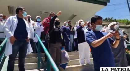 Galenos denunciaron intento de toma del Hospital Obrero /LA PATRIA
