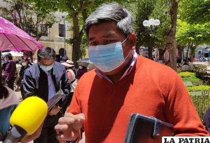 Germán Delgado en entrevista con la prensa orureña /LA PATRIA