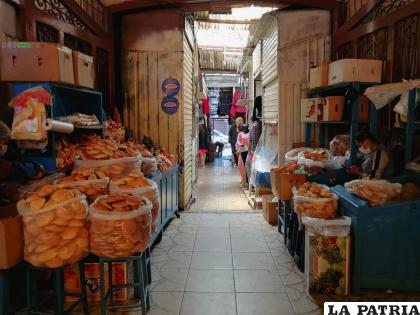 Mercado Campero atendió con normalidad /LA PATRIA