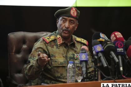 El jefe de las fuerzas armadas de Sudán, general Abdel-Fattah Burhan /AP Foto /Marwan Ali