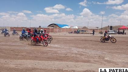Los pilotos orureños ya tenían todo previsto para ser parte del certamen nacional /LA PATRIA