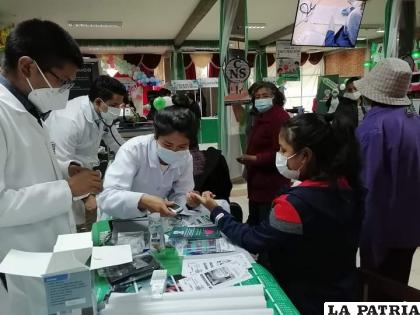 Población participa activamente en el stand de la CNS /CNS