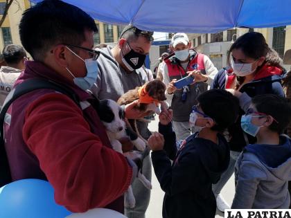 Familias se llevaron a casa a una mascota /LA PATRIA