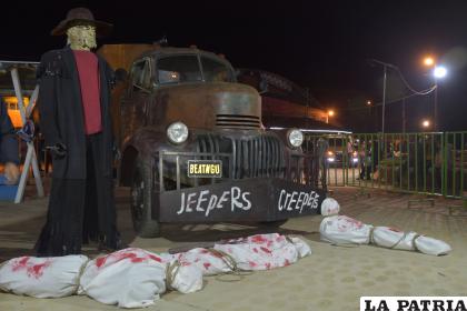 El vehículo ambientado de la película Jeepers Creepers /LA PATRIA