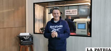Néstor Ameri, creador de Jambao visitó el stand de LA PATRIA