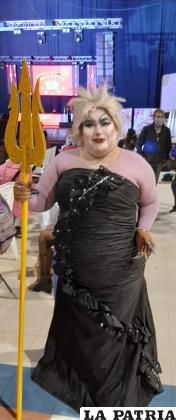 Caracterización de Úrsula de la película la “Sirenita” fue parte de Expo Belleza /LA PATRIA