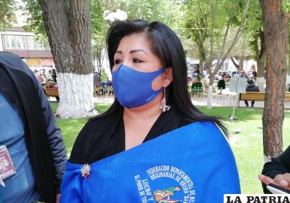 La directora General Ejecutiva del FPS, Rodney Pérez /LA PATRIA