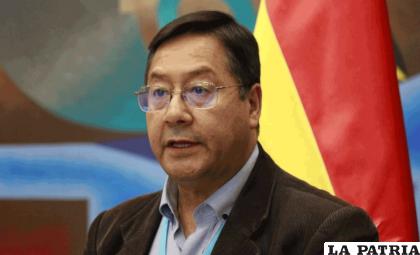 El Presidente Luis Arce C. compromete una política de Estado para desarrollar el proyecto industrial del litio. No dice en qué tiempo