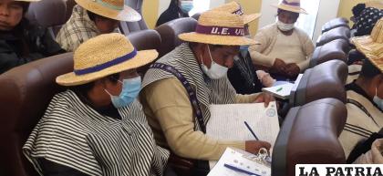 Representantes de los tres pueblos Urus de Bolivia se reúnen en Oruro /LA PATRIA
