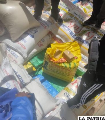 Durante la verificación hallaron gran cantidad de droga /LA PATRIA