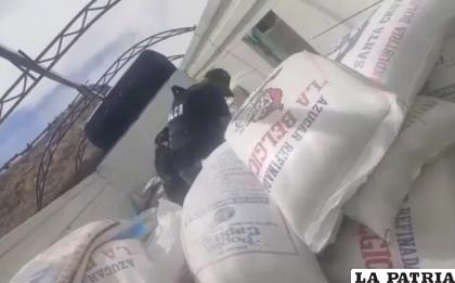 La droga estaba oculta entre quintales de arroz, azúcar y harina /LA PATRIA