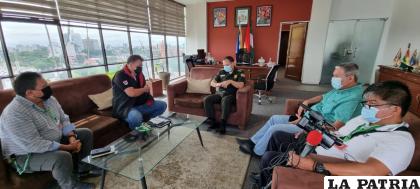 La reunión de los periodistas cruceños con el Comandante de Policía de Santa Cruz /APSC