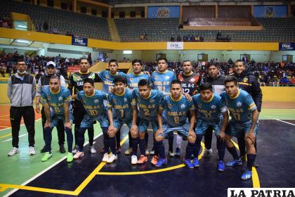 Carl A-Z comienza con pie derecho en el torneo nacional /LA PATRIA