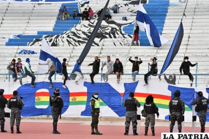 La cantidad de asistentes al partido del lunes confirma que San José fue abandonado por su hinchada /LA PATRIA
