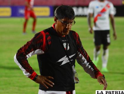 Alberto Illanes dejó la dirección técnica de Nacional Potosí /APG