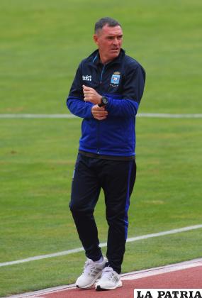Hernán Meske entrenador de Blooming /APG