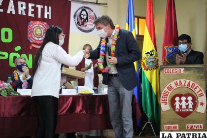 Entrega de premios al equipo “Ossma Kapa” /LA PATRIA
