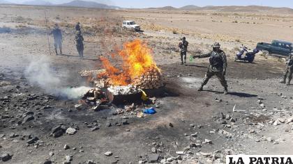 La Felcn procedió a la quema de más de 649 kilos de droga /LA PATRIA