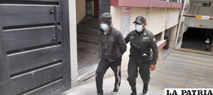 El sindicado rumbo a su audiencia cautelar /LA PATRIA