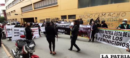 Integrantes de Amupei exigieron políticas a favor de la prevención y cualquier tipo de violencia /LA PATRIA