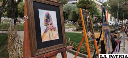 Las obras de veinte artistas rodearon la Plaza 10 de Febrero /LA PATRIA