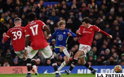 Chelsea y Manchester United dividieron honores en Stamford Bridge /milenio.com