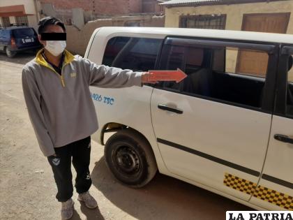 Rompió la ventana lateral y el parabrisas del coche de la víctima 
/Policía