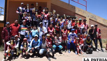 Una fiesta completa con el desarrollo de la última jornada y la premiación a los campeones /LA PATRIA