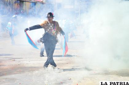 Oruro vivió el Primer Convite / LA PATRIA- Reynaldo Bellota Gamboa
